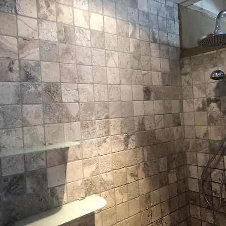 Le Champ Madame スタヴロ