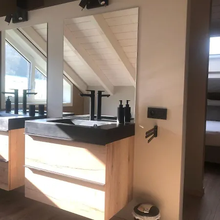 Le Champ Madame スタヴロ